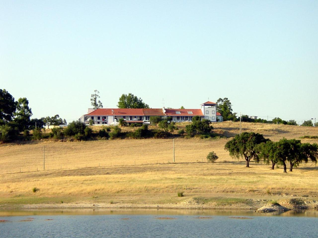 Monte Dos Arneiros Hotel Lavre Bagian luar foto